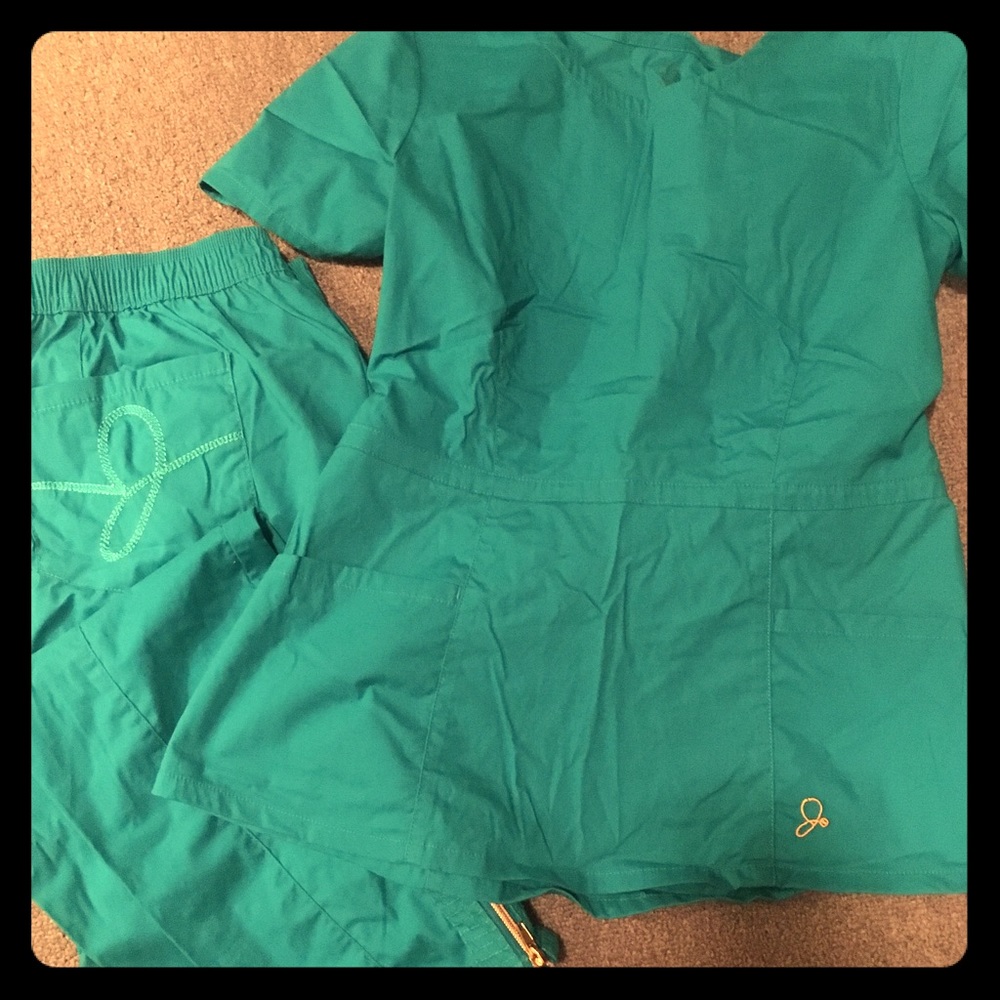 Jaanuu teal scrub set